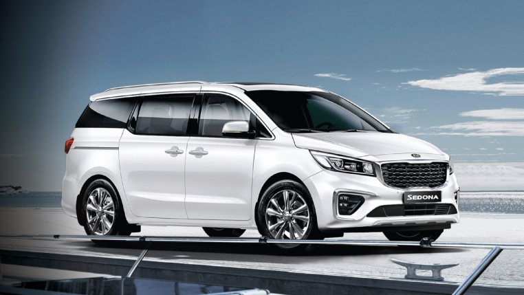 So Sánh Trang Bị Bản Kia Sedona Luxury Tiêu Chuẩn Và Platinum Cao Cấp