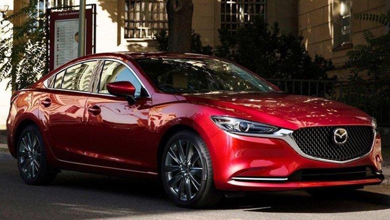 Tìm kiếm chiếc xe sang trọng và tiên tiến? Mazda 6 Premium 2.0 AT 2020 đáp ứng tất cả những yêu cầu của bạn. Được trang bị đầy đủ các tính năng tiện nghi và an toàn, chiếc xe này tự hào là sự lựa chọn tốt nhất cho người tiêu dùng đẳng cấp.