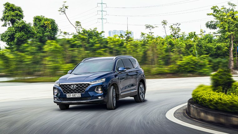 Đánh giá xe Hyundai Santa Fe 2020: Một chiếc Crossover đã đẹp lại còn nhiều công nghệ