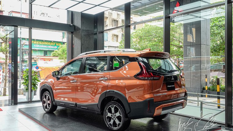 Giá lăn bánh Mitsubishi Xpander Cross 2020 tại Việt Nam