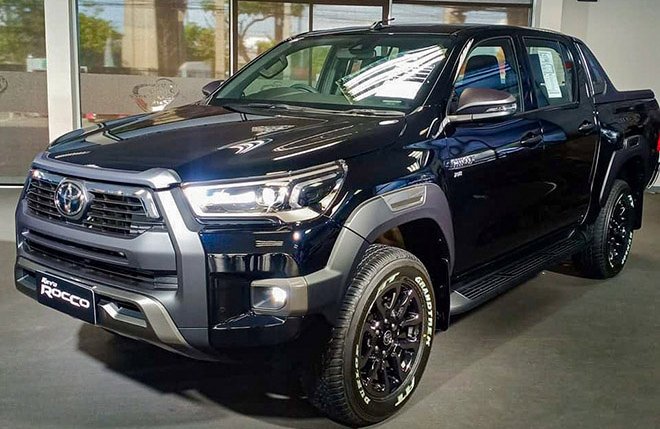 Đánh giá xe Toyota Hilux 2021