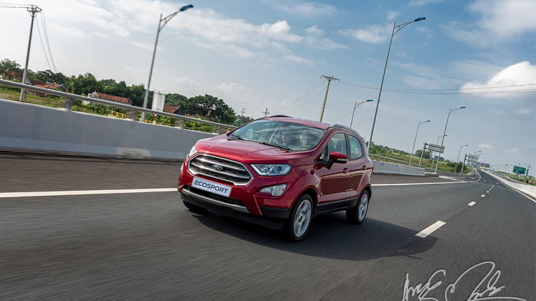 Đánh giá xe Ford EcoSport Titanium 1.0 AT EcoBoost 2020: Được nhiều hơn mất