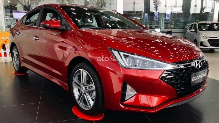 Đại lý mạnh tay giảm 75 triệu đồng, giá xe Hyundai Elantra chạm đáy ...