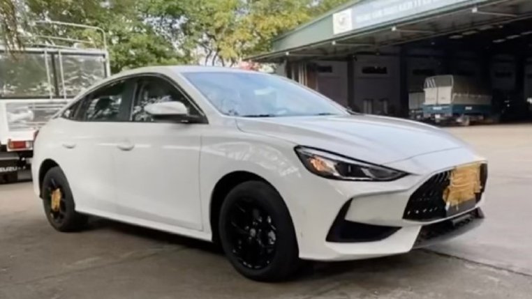 Bắt gặp MG5 2021 đi đăng kiểm, báo hiệu ngày mở bán cận kề | Oto.com.vn