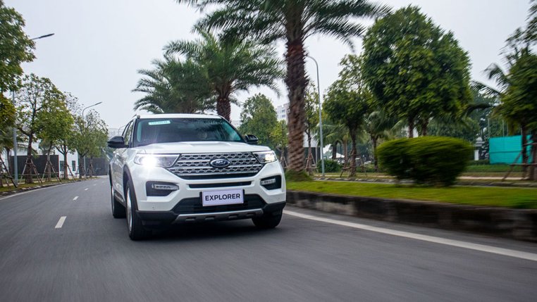 Đánh giá xe Ford Explorer 2022: Ngập an toàn, chạy hay khỏi nghĩ