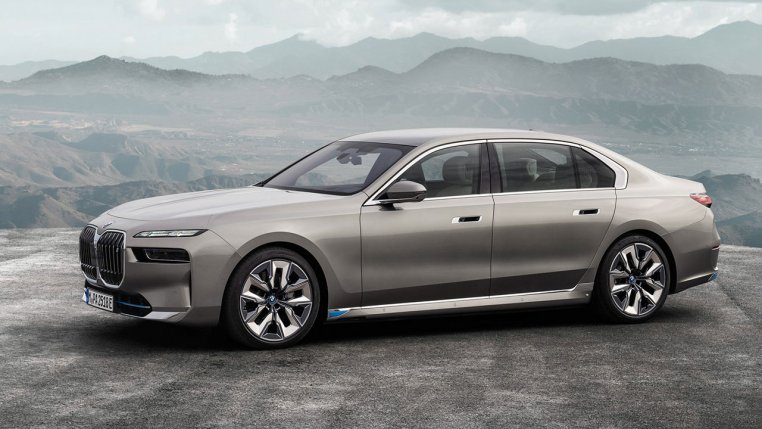 Read more about the article BMW 7-Series thế hệ mới, có biến thể EV, màn hình giải trí siêu lớn cho hành khách phía sau