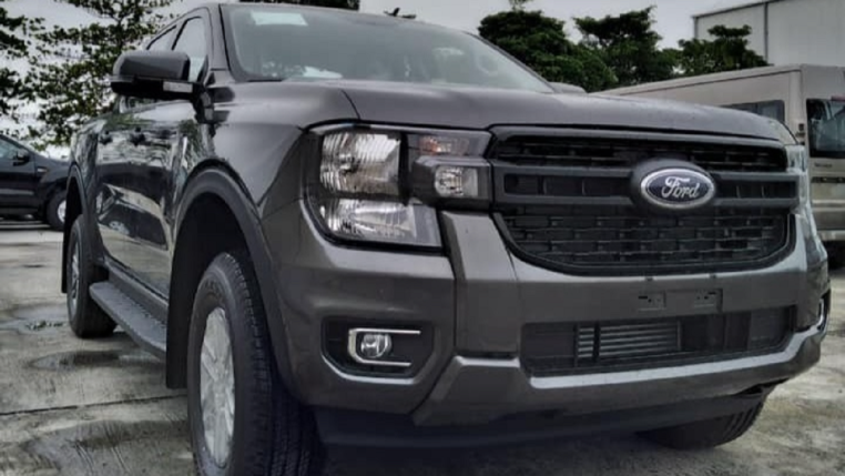 Read more about the article Ford Ranger 2022 lộ giá bán, khởi điểm 648 triệu đồng, bổ sung thêm bản XLS 4×4 AT