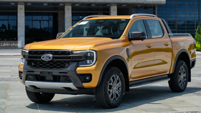 Read more about the article Những nâng cấp đắt giá khiến Ford Ranger củng cố ngôi vị vua bán tải trên thị trường Việt