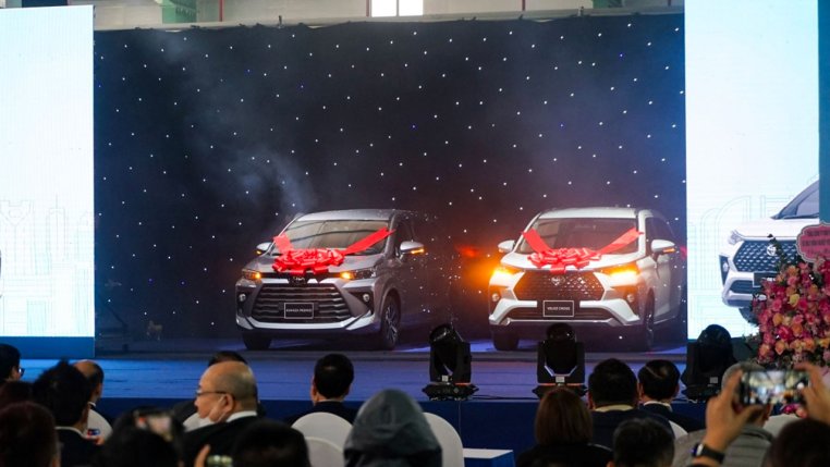 Read more about the article Toyota Veloz Cross và Avanza Premio lắp ráp tại Việt Nam ra mắt, giá bán và trang bị không đổi