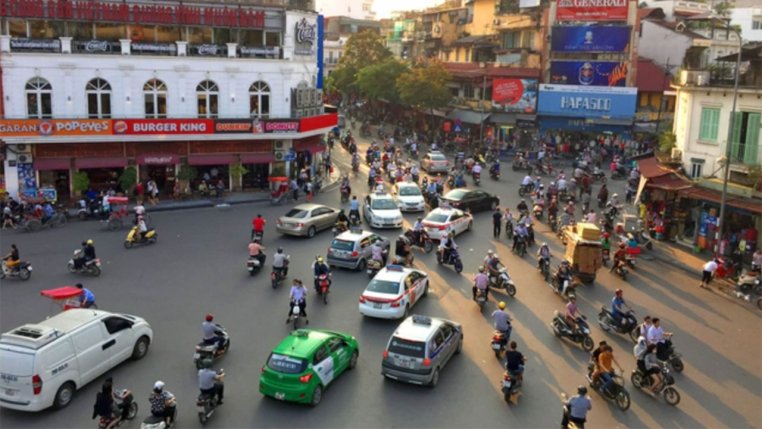 Read more about the article Người Việt cần ‘cày cuốc’ bao lâu để mua được chiếc ô tô?