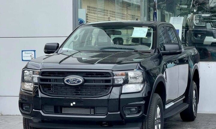 Read more about the article Xe Ford bán tại Việt Nam đang ‘mất dần’ bản số sàn