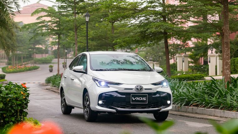 Read more about the article Toyota Vios giành lại ngôi vương, nhiều mẫu xe bị ‘trục xuất’ khỏi Top 10 xe bán chạy nhất tháng 6