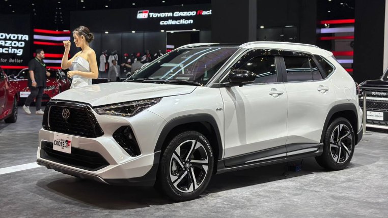 Read more about the article Chiêm ngưỡng Toyota Yaris Cross chuẩn bị về Việt Nam xuất hiện tại triển lãm GIIAS 2023