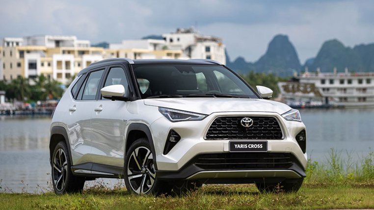 Read more about the article Vừa ấn định ngày ra mắt, Toyota Yaris Cross đã nhận ngay ưu đãi 50% phí trước bạ