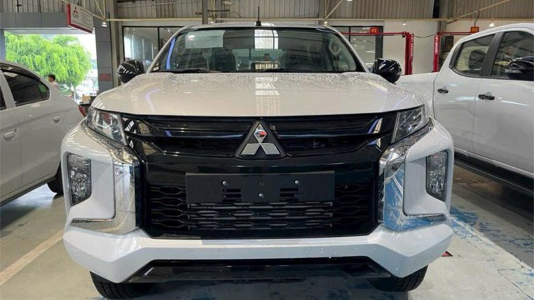 Read more about the article Mitsubishi Triton 2023 giảm kịch sàn, chỉ còn 550 triệu đồng tại đại lý