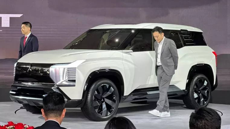 Mitsubishi Destinator Premium 2026