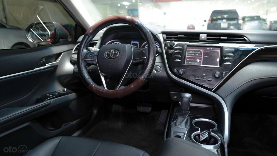 XE NGON GIÁ TỐT | TOYOTA CAMRY 2019 còn cực mới giá chưa đến 1 tỷ 7