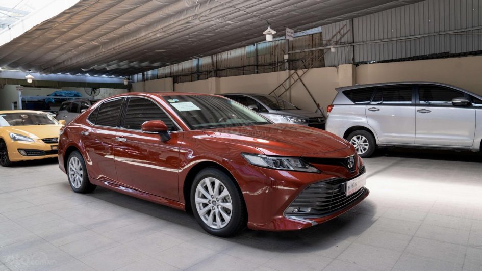 XE NGON GIÁ TỐT | TOYOTA CAMRY 2019 còn cực mới giá chưa đến 1 tỷ 9