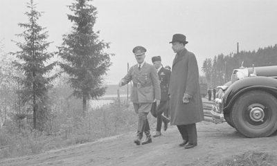 770K Grosser W150 Offener Tourenwagen đưa Hitler thăm Mannerheim vào tháng 6/1942 770K Grosser W150 Offener Tourenwagen đưa Hitler thăm Mannerheim vào tháng 6/1942 .