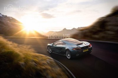 Siêu xe McLaren 570GT tung thêm ảnh trước triển lãm xe London Motor Show 2016.