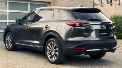 10 tính năng "đáng tiền" trên Mazda CX-9 2016: Màu sơn xám ánh kim.