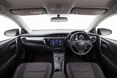 Toyota Corolla hybrid mới sở hữu phạm vi hoạt động lên đến 1000 km 10