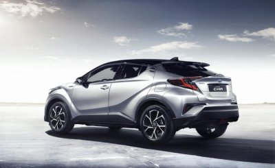 Hé lộ thiết kế nội thất Toyota C-HR: Đối thủ mới của Honda HR-V 9