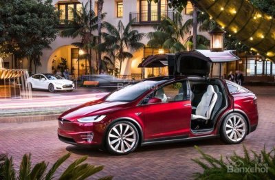 Tesla Model X công bố giá cho tất cả biến thể tại Úc.