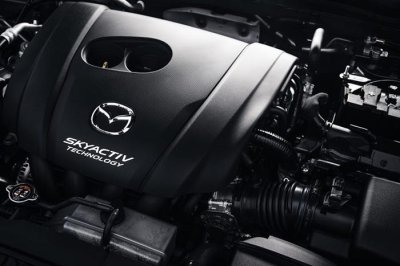 Tại Australia, Mazda 3 2017 được trang bị 2 loại động cơ là xăng I4 SKYACTIV-G, dung tích 2.0L và 2.5L.