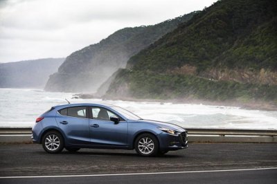 Các mẫu Mazda 3 tại Australia đều được trang bị hệ thống an toàn i-Activsense.