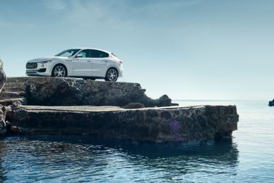 Maserati Levante đã chốt giá từ 4,99 tỷ Đồng tại Việt Nam dù chưa ra mắt Maserati Levante đã chốt giá từ 4,99 tỷ Đồng tại Việt Nam dù chưa ra mắt.