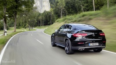 Mercedes-AMG GLC 43 Coupe 2017 lộ diện trước thềm triển lãm Paris 10 Mercedes-AMG GLC 43 Coupe 2017 lộ diện trước thềm triển lãm Paris A10