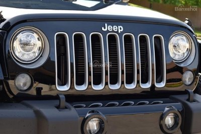 Jeep Wrangler 2017 được trang bị công nghệ LED cho cả đèn pha và sương mù Jeep Wrangler 2017 được trang bị công nghệ LED cho cả đèn pha và sương mù.