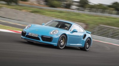 Top 7 siêu xe hàng đầu thế giới hiện nay: Posche 911 Turbo S Top 7 siêu xe hàng đầu thế giới hiện nay 6