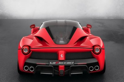 Cận cảnh chiếc Ferrari LaFerrari duy nhất được sản xuất thêm4 Cận cảnh chiếc Ferrari LaFerrari duy nhất được sản xuất thêm 4