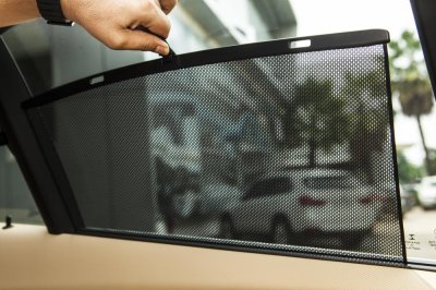Rèm che nắng cho hàng ghế sau Rèm che nắng cho hàng ghế sau của BMW X3