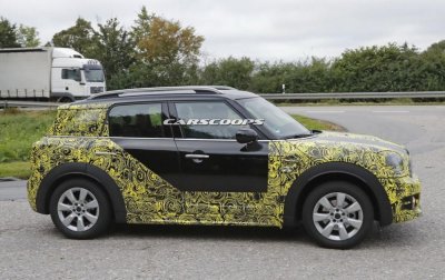 Mini Countryman 2017 mới sẽ chính thức ra mắt vào tháng 10 tới3 Mini Countryman 2017 mới sẽ chính thức ra mắt vào tháng 10 tới 3