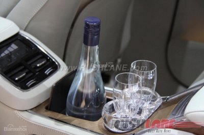 Volvo XC90 T8 Excellence Hybrid lên kệ với giá 12.500.000 rupee tại Ấn Độ8 Volvo XC90 T8 Excellence Hybrid lên kệ với giá 12.500.000 rupee tại Ấn Độ 8