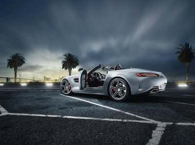 Bộ đôi Mercedes-AMG GT và GT C Roadster chính thức ra mắt 17 Bộ đôi Mercedes-AMG GT và GT C Roadster chính thức ra mắt a17