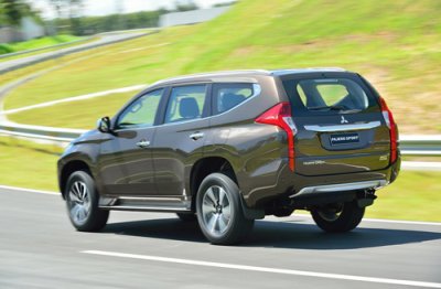 Mitsubishi Pajero Sport sẽ lộ diện tại triển lãm Vietnam Motor Show 2016 6 Mitsubishi Pajero Sport sẽ lộ diện tại triển lãm Vietnam Motor Show 2016 a6