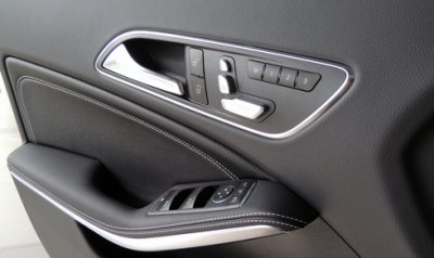 Mercedes CLA 200 cập bến Việt Nam, giá 1,5 tỷ Đồng Mercedes CLA 200 cập bến Việt Nam, giá 1,5 tỷ Đồng 12