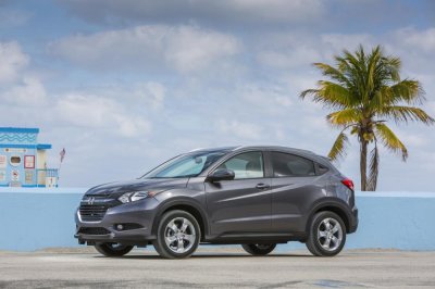Honda HR-V 2017 thêm màu mới, chốt giá từ 19.365 USD tại Mỹ 2 Honda HR-V 2017 thêm màu mới, chốt giá từ 19.365 USD tại Mỹ a2