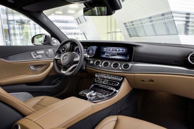 Mercedes E-Class 2017 có nhiều trang bị hiện đại, nổi bật Mercedes E-Class 2017 có nhiều trang bị hiện đại, nổi bật.