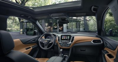 Về nội thất, Chevrolet Equinox 2018 cũng được tân trang lại khá nhiều Về nội thất, Chevrolet Equinox 2018 cũng được tân trang lại khá nhiều.