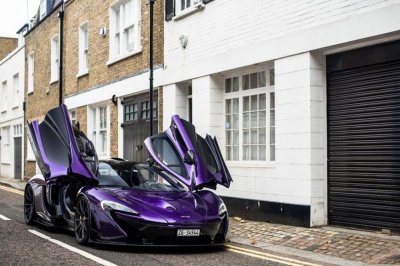 Ngắm McLaren P1 độ tím, "chất" lóa mắt trên phố Anh Ngắm McLaren P1 độ tím, "chất" lóa mắt trên phố Anh 5