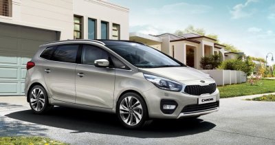 Kia Carens/Rondo 2017 facelift sẽ được mở bán vào cuối năm nay Kia Carens/Rondo 2017 facelift sẽ được mở bán vào cuối năm nay.