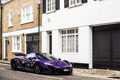 Ngắm McLaren P1 độ tím, "chất" lóa mắt trên phố Anh Ngắm McLaren P1 độ tím, "chất" lóa mắt trên phố Anh 3