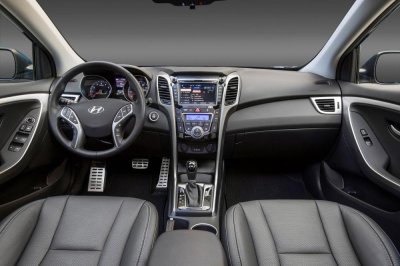 Hyundai Elantra GT 2017 ra mắt, giá từ 18.800 USD 8 Hyundai Elantra GT 2017 ra mắt, giá từ 18.800 USD a8