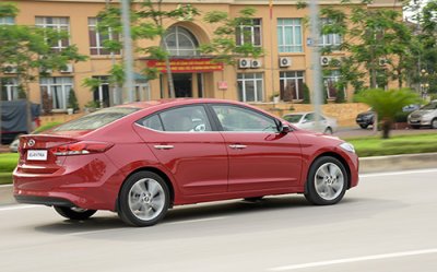 Hyundai Elantra 2016 được trang bị hàng loạt tiện ích đặc trưng Hyundai Elantra 2016 được trang bị hàng loạt tiện ích đặc trưng.