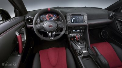 Nissan GT-R Nismo 2017 mở bán tại Mỹ với giá từ 174.990 USD 7 Nissan GT-R Nismo 2017 mở bán tại Mỹ với giá từ 174.990 USD a7